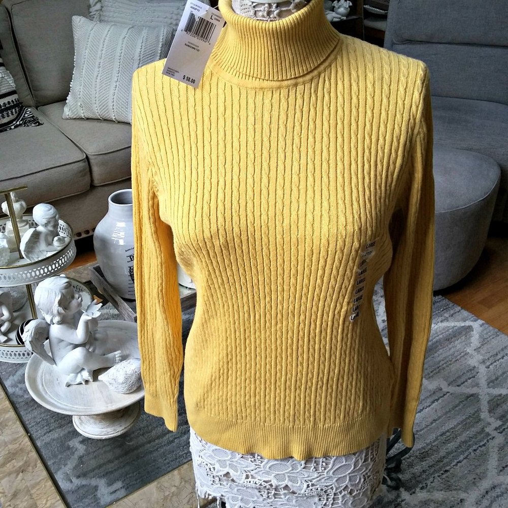 NEW! FITTED Stretch TURTLENECK SWEATER SZ L